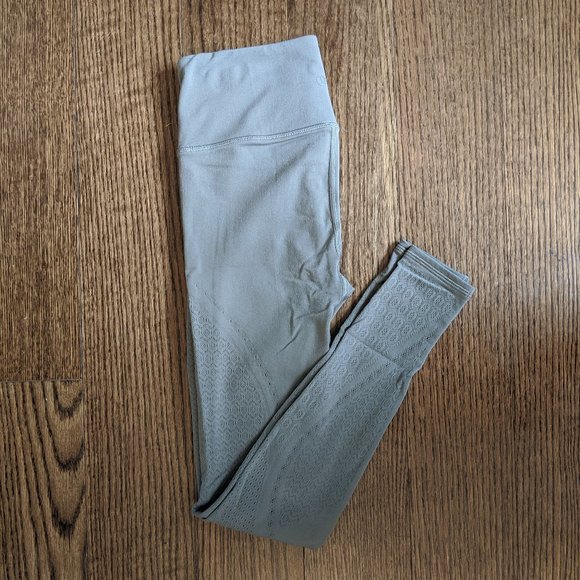 Lululemon Reveal Tight Grey Sage - Picture 2 of 11